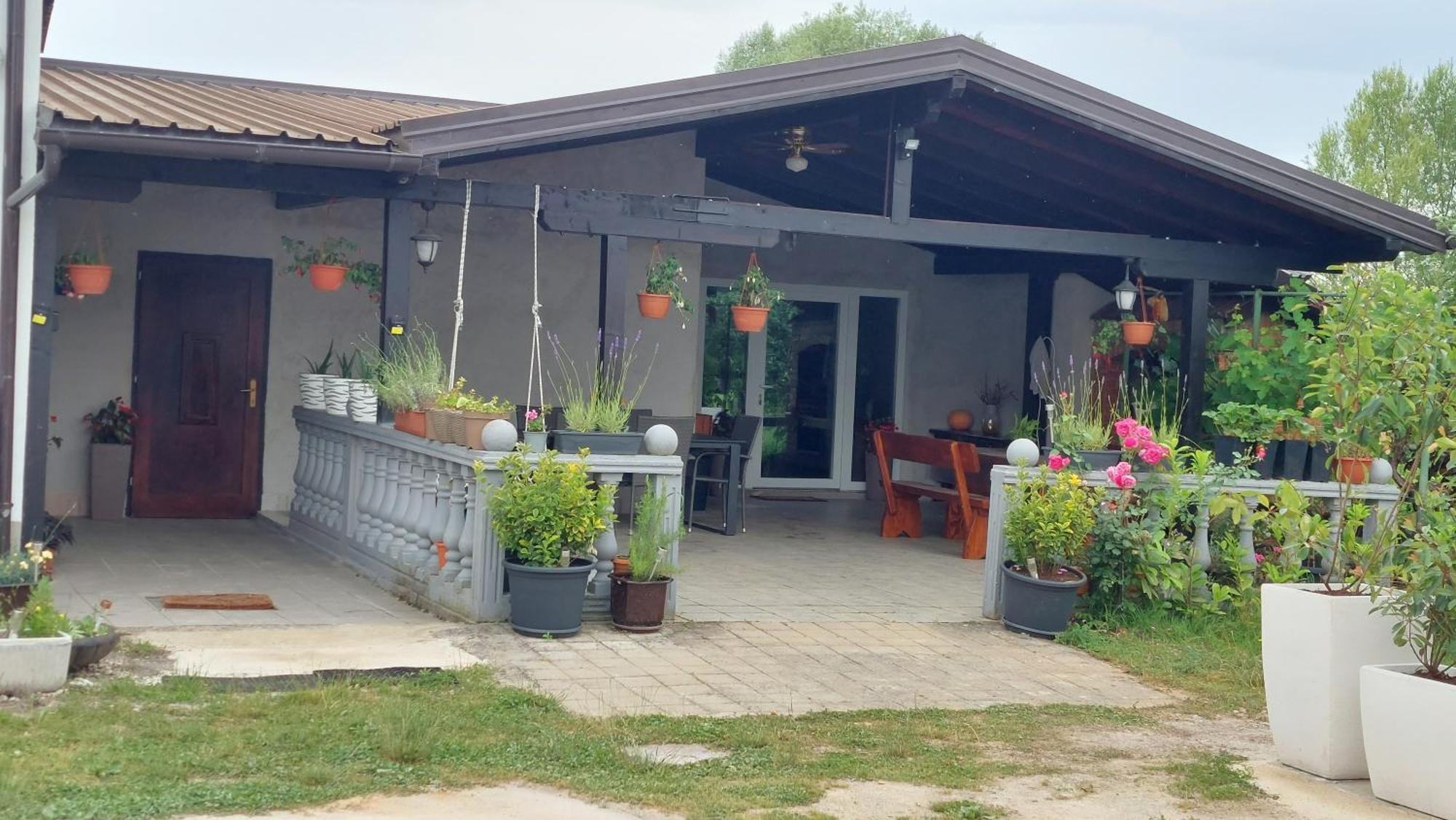 Kod Ane Apartment Belavici Екстериор снимка