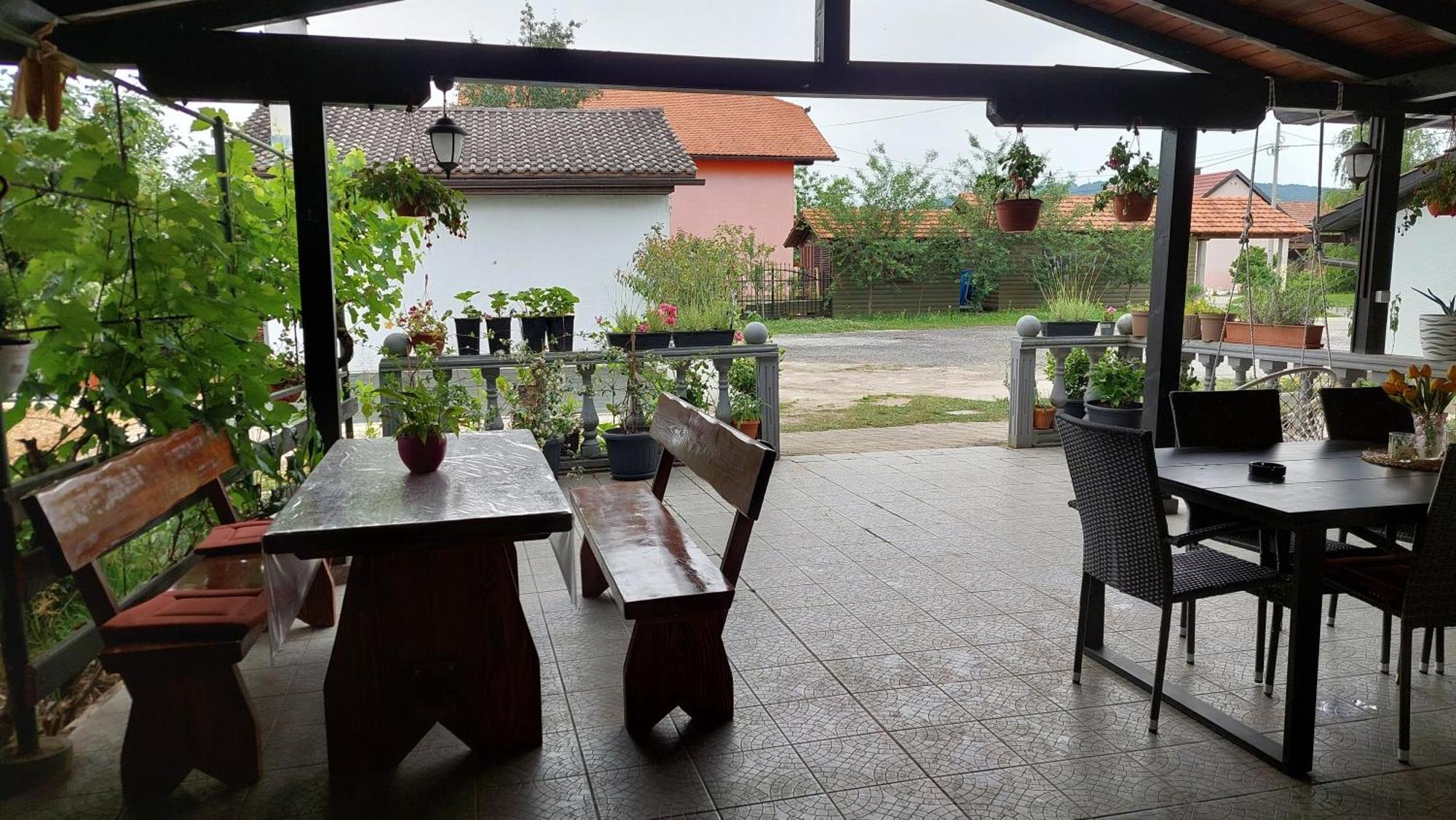 Kod Ane Apartment Belavici Екстериор снимка